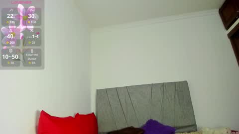 Snapshot of zule__williams chatting on 09.20.25 zule online show from 09.20.25