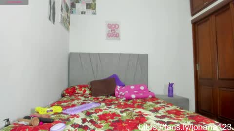 Snapshot of zule__williams chatting on 04.23.26 zule online show from 04.23.26