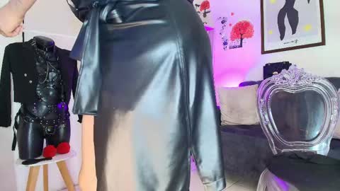 zully_green online show from 04.13.26