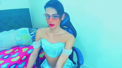 Snapshot of zulramth chatting on 05.23.26 zulramth online show from 05.23.26