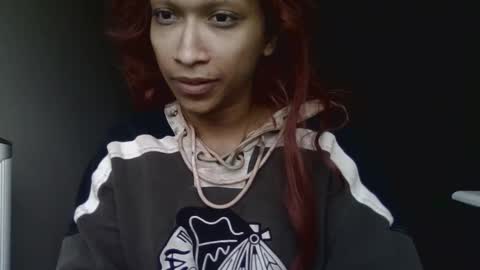 Snapshot of zya_zoo chatting on 11.23.25 ZYA online show from 11.23.25