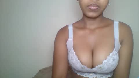 zyraelle_01 online show from 05.16.26