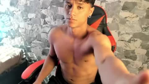 zyzz_1812 online show from 05.06.26