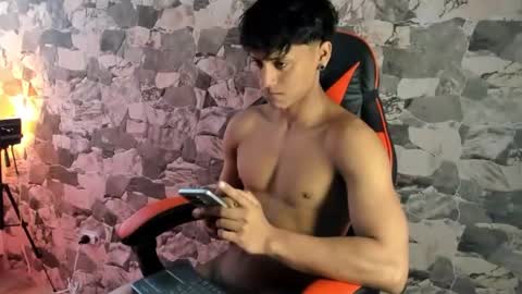 zyzz_1812 online show from 07.02.26
