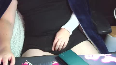 Snapshot of zzz1111230776 chatting on 10.24.25 zzz1111230776 online show from 10.24.25