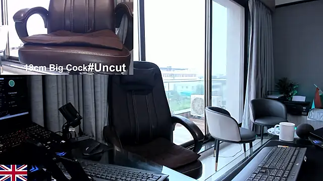 OnlineBossUK online show from 07.31.26