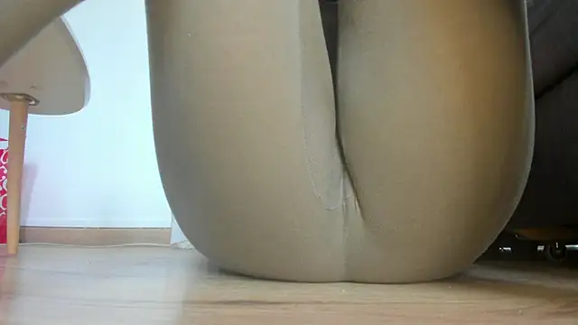 Snapshot of Squirtlady38 chatting on 06.23.26 Squirtlady38 online show from 06.23.26