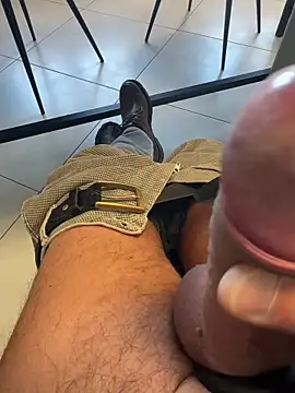 Snapshot of buodiculo chatting on 03.20.26 buodiculo online show from 03.20.26