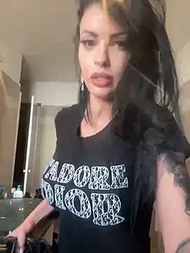 Snapshot of Helena_Karel chatting on 02.10.25 Helena Karel online show from 02.10.25