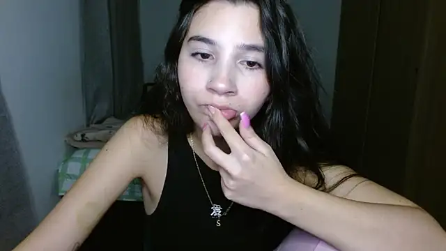mia  lopez  online show from 10.03.25