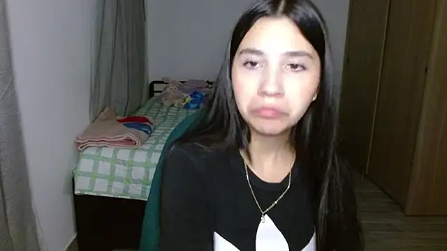 mia  lopez  online show from 10.08.25