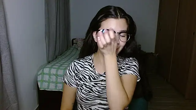 mia  lopez  online show from 10.23.25