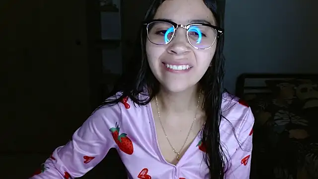 mia  lopez  online show from 05.05.26