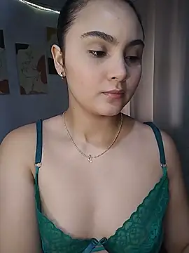 Snapshot of Samy-Candy chatting on 01.03.25 Samy-Candy online show from 01.03.25