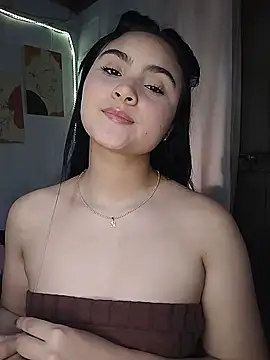 Snapshot of Samy-Candy chatting on 01.07.25 Samy-Candy online show from 01.07.25