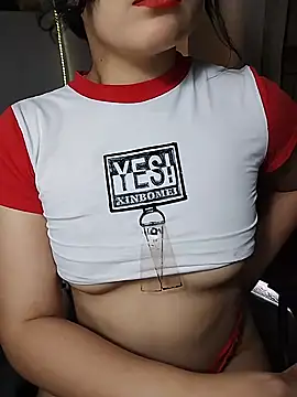 Snapshot of Samy-Candy chatting on 02.04.25 Samy-Candy online show from 02.04.25