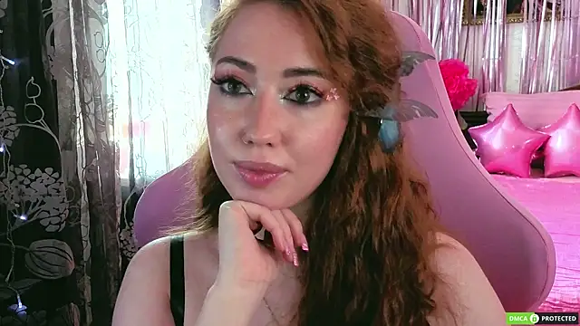 Snapshot of TinaBrook chatting on 06.18.26 TinaBrook online show from 06.18.26