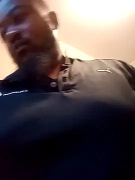 Snapshot of douksm chatting on 01.08.25 douksm online show from 01.08.25