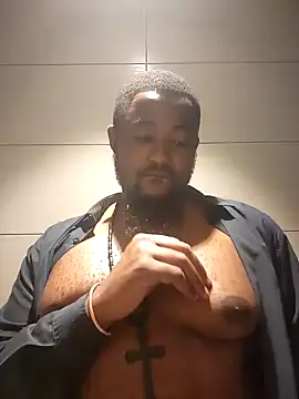 Snapshot of douksm chatting on 01.17.25 douksm online show from 01.17.25