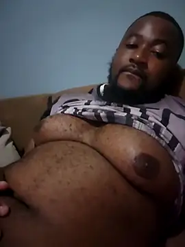 Snapshot of douksm chatting on 02.24.25 douksm online show from 02.24.25