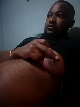 Snapshot of douksm chatting on 03.15.25 douksm online show from 03.15.25