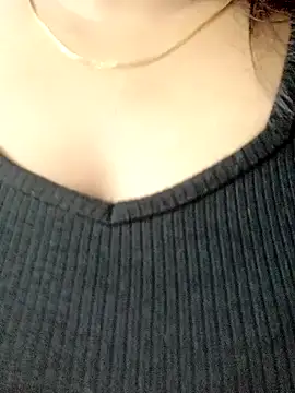 Snapshot of Lakhsmii chatting on 01.18.25 Lakhsmii online show from 01.18.25