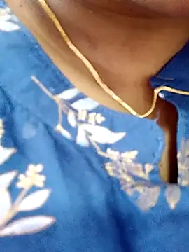 Snapshot of Lakhsmii chatting on 03.05.25 Lakhsmii online show from 03.05.25