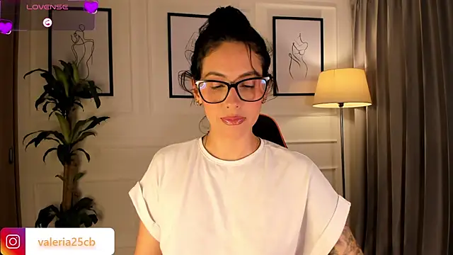 Snapshot of valeriia25_ chatting on 02.04.25 valeriia25 online show from 02.04.25