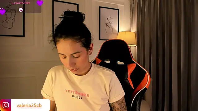 Snapshot of valeriia25_ chatting on 03.03.25 valeriia25 online show from 03.03.25