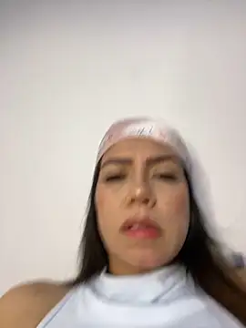 Snapshot of martina_contreras chatting on 12.29.24 martina contreras online show from 12.29.24