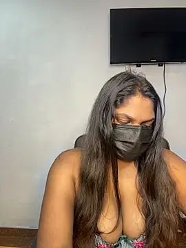 Snapshot of Black_Beauty997 chatting on 11.21.25 Black Beauty997 online show from 11.21.25