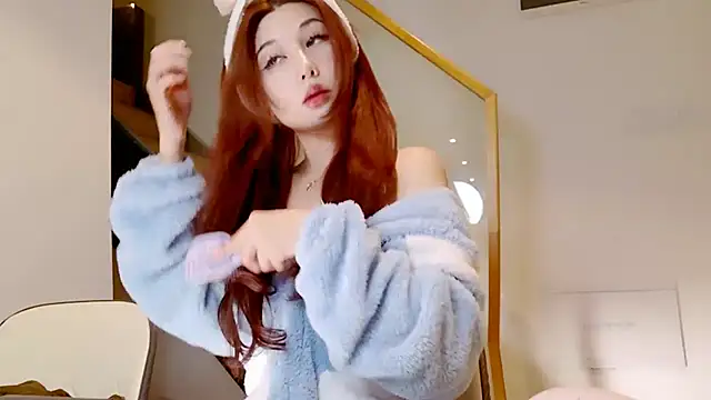 Snapshot of Serena-AU chatting on 12.02.24 Serena-AU online show from 12.02.24