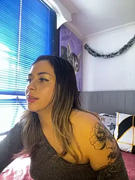 Snapshot of pamelao chatting on 12.21.24 pamelao online show from 12.21.24