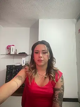 Snapshot of pamelao chatting on 02.14.25 pamelao online show from 02.14.25