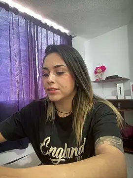 Snapshot of pamelao chatting on 02.19.25 pamelao online show from 02.19.25