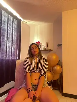 Snapshot of pamelao chatting on 03.04.25 pamelao online show from 03.04.25