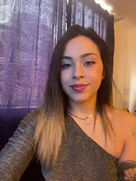 Snapshot of pamelao chatting on 03.15.25 pamelao online show from 03.15.25