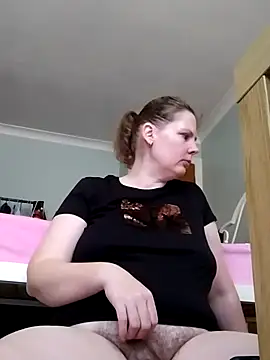 Snapshot of xxSexyBushLinnxx chatting on 12.25.24 xxSexyBushLinnxx online show from 12.25.24