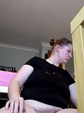 Snapshot of xxSexyBushLinnxx chatting on 12.31.24 xxSexyBushLinnxx online show from 12.31.24