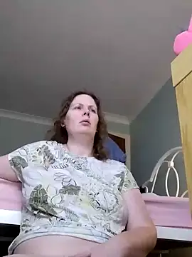 Snapshot of xxSexyBushLinnxx chatting on 01.15.25 xxSexyBushLinnxx online show from 01.15.25