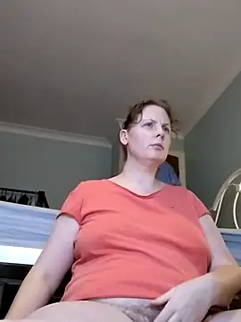 Snapshot of xxSexyBushLinnxx chatting on 02.24.25 xxSexyBushLinnxx online show from 02.24.25