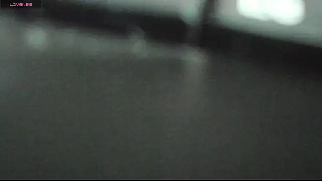 Snapshot of EvaMoet chatting on 03.21.25 EvaMoet online show from 03.21.25