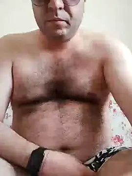 Snapshot of fraud705 chatting on 03.14.25 fraud705 online show from 03.14.25