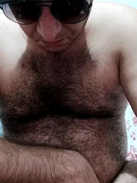 Snapshot of fraud705 chatting on 10.05.25 fraud705 online show from 10.05.25