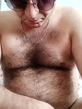 Snapshot of fraud705 chatting on 10.09.25 fraud705 online show from 10.09.25