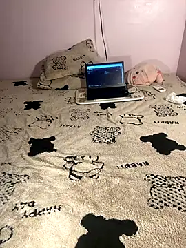 Snapshot of Hoa_Bimup chatting on 12.02.25 Hoa Bimup online show from 12.02.25