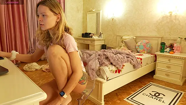 Masha 2002 online show from 10.12.25