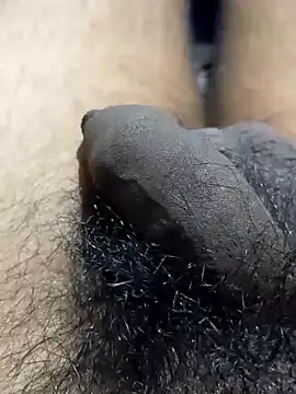 Snapshot of Nishu12356g chatting on 12.19.24 Nishu12356g online show from 12.19.24