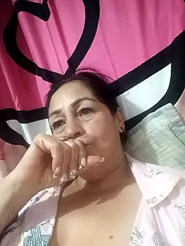 Snapshot of _Scarlett_Sweet chatting on 11.04.25 Scarlett Sweet online show from 11.04.25