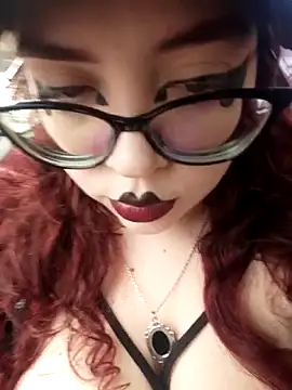 alicce moon  online show from 05.04.26